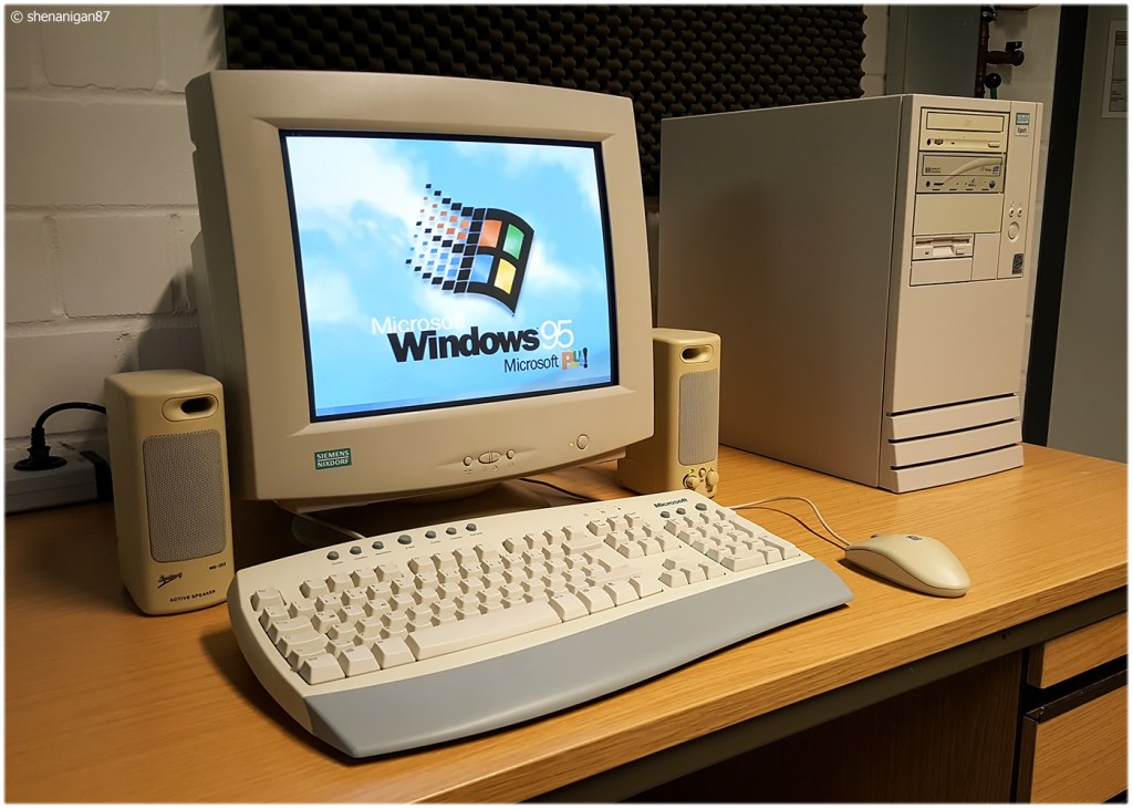 desktop computer 95 - Windows  by shenanigan on DeviantArt