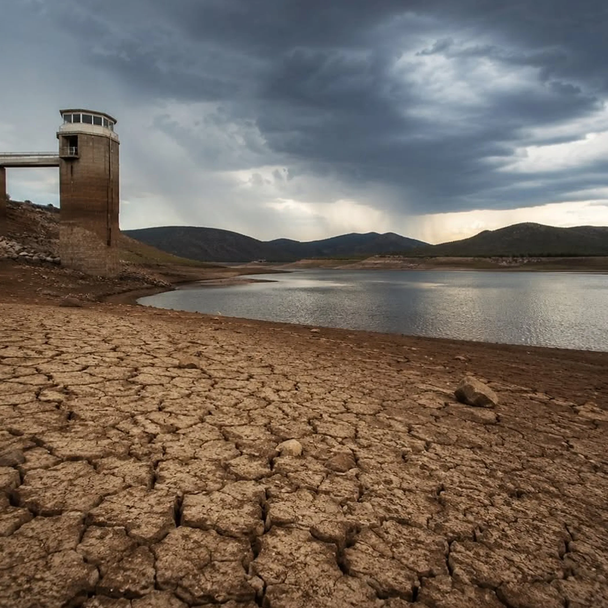 australian landscape showing seasonal changes